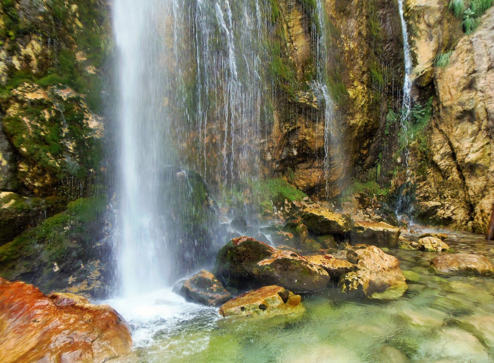 Ujëvara e Grunasit – një nga destinacionet më të bukura në Theth