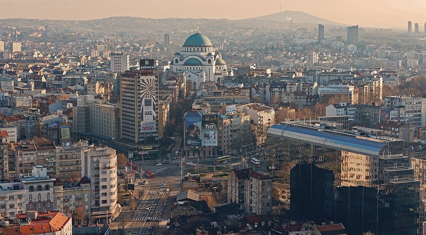 Serbia – pikë takimi midis Lindjes dhe Perëndimit